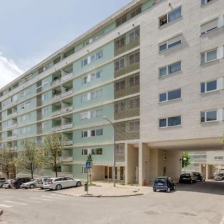 Spacious 3-Bedroom Condo In Lisboa Екстериор снимка